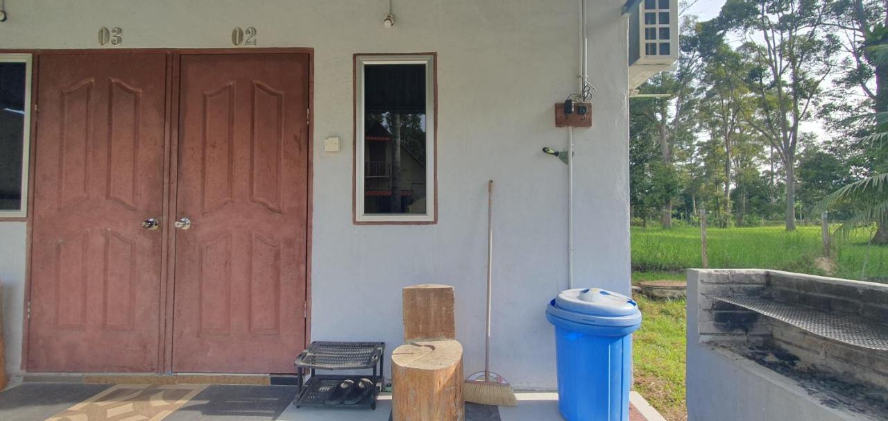 Chalet Kampong Semawar كوالا لكانغسار المظهر الخارجي الصورة